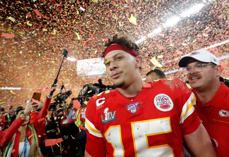 NFL》堪薩斯酋長末節3達陣逆轉半世紀再捧超級盃冠軍- 自由體育
